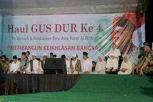 Ribuan Warga Surabaya Hadiri Haul Gus Dur