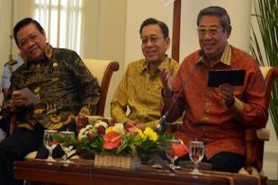 SBY: Selamat Tahun Baru 2014, Semoga Peralihan Kepemimpinan Berjalan Mulus