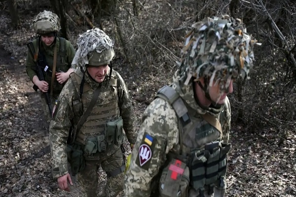 Hadapi Invasi Rusia, Ukraina Berlakukan Keadaan Darurat Nasional