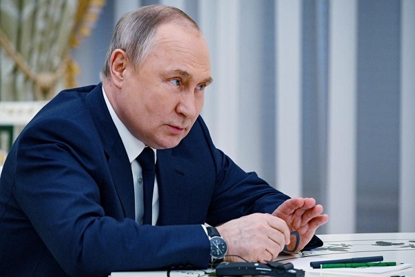 PBB: Putin Setuju Evakuasi Warga dari Mariupol, Ukraina