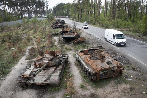 Setelah Tiga Bulan, Rusia Masih Terjebak dalam Perang di Ukraina