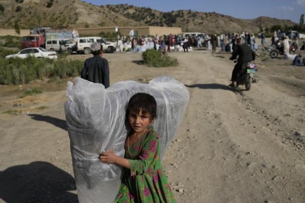 Afghanistan Kekurangan Bantuan untuk Korban Gempa Bumi
