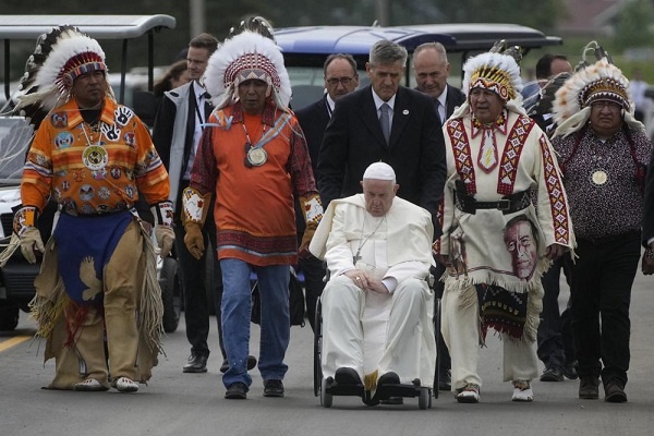 Paus Fransiskus: Itu Kesalahan Besar, “Saya Sangat Menyesal”
