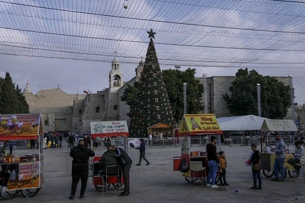 Kota Betlehem di Palestina Bangkit Menjelang Libur Natal