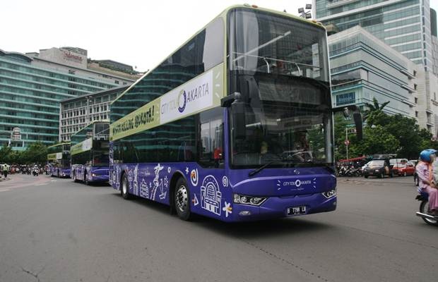 Gubernur DKI Resmikan Bus Pariwisata
