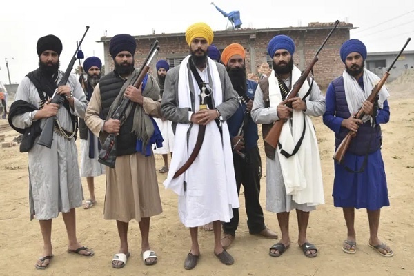 Polisi India Tangkap Pemimpin Separatis Sikh di Punjab