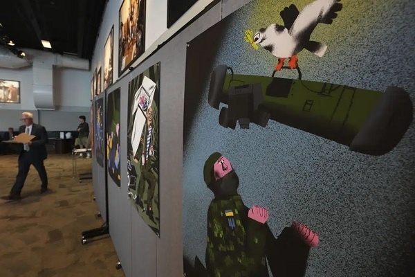 Begini Seniman Ukraina Ikut Berperang Melawan Invasi Rusia