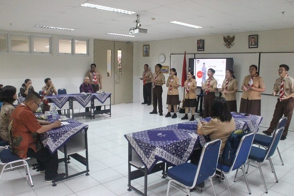 SMAK PENABUR Gading Serpong Terima Kunjungan Studi Banding YPKI Magelang