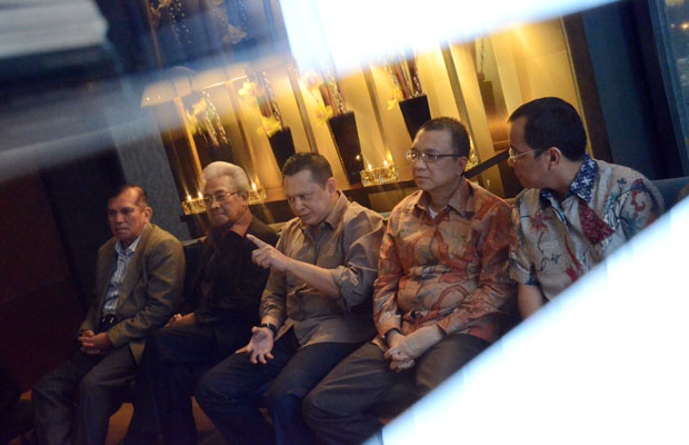 Roadshow Timwas Century dan Tim 9 Bertemu Adnan Buyung Nasution