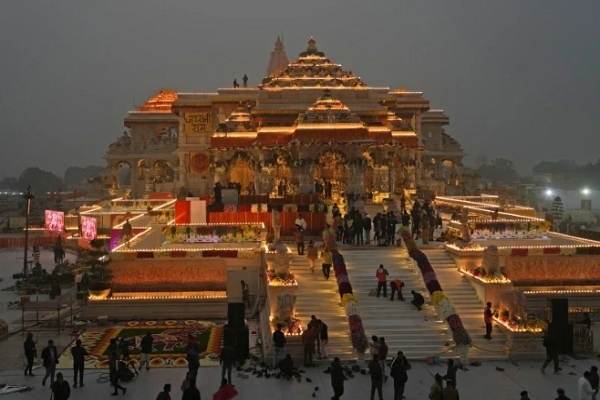India Resmikan Kuil Dewa Ram di Ayodya, Dibangun di Atas Masjid Yang Dihancurkan