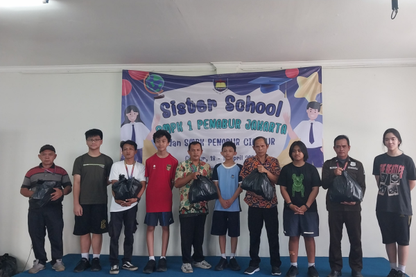 Semalam di Cianjur : Visiting Sister School SMPK 1 PENABUR Jakarta ke SMPK PENABUR Cianjur
