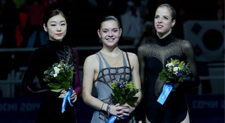 Sochi 2014: Adelina Sotnikova Rebut Emas Seluncur Indah, Taklukkan Juara Bertahan Kim Yu Na