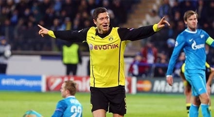 Dortmund Permalukan Zenit di Rumahnya Sendiri