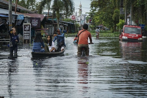 Banjir Masih Menggenangi Sintang dan Sanggau, Kalimantan Barat