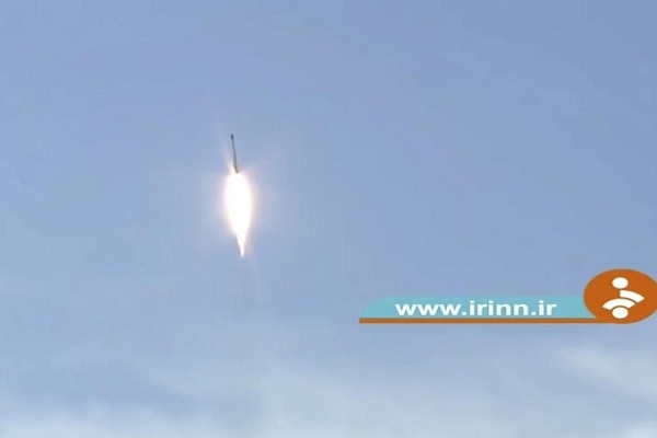 Iran Melaporkan Telah Meluncurkan Roket Pembawa Satelit