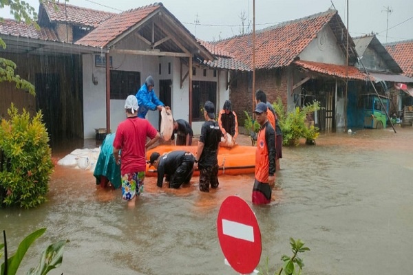Banjir Terjadi di Pekalongan dan Sulawesi Selatan