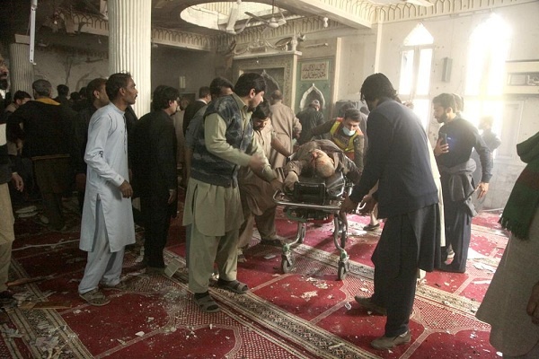 Pakistan: Serangan Bom Saat Salat Jumat di Masjid, 45 Tewas