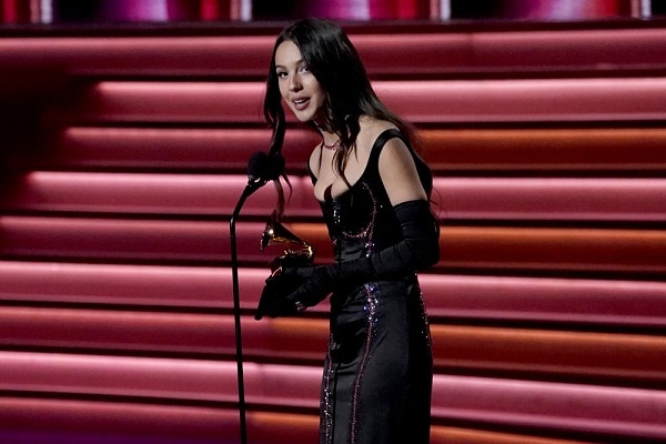 Olivia Rodrigo Raih Tiga Grammy Awards