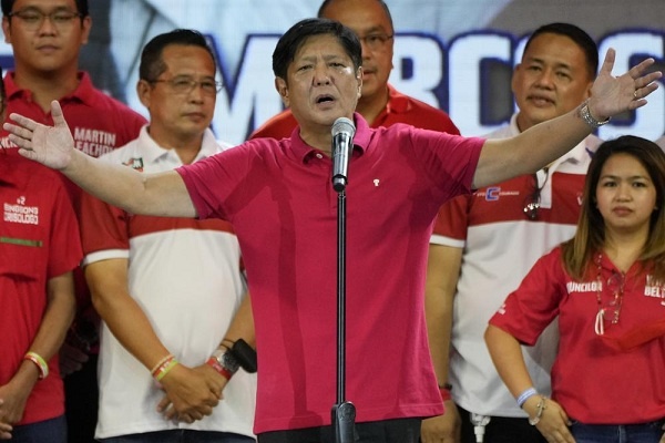 Mungkinkah Keluarga Marcos Berkuasa Kembali di Filipina?