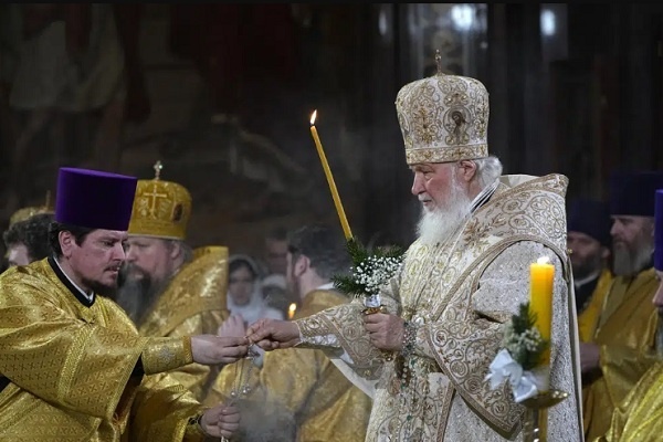 Gereja Ortodoks Rayakan Natal di Tengah Perang Rusia di Ukraina