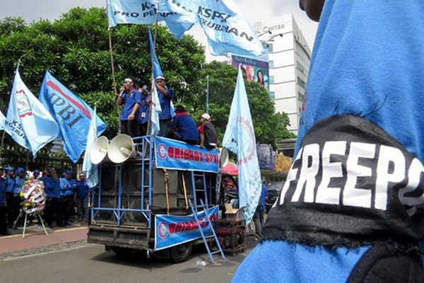 Aksi Demo Pekerja Indonesia untuk Freeport 