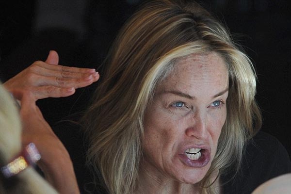 Sharon Stone Dilarikan ke Rumah Sakit di Brasil
