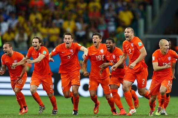Kalahkan Kosta Rika Adu Penalti, Belanda ke Semifinal
