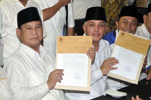 Prabowo-Hatta Daftarkan Capres-Cawapres ke KPU