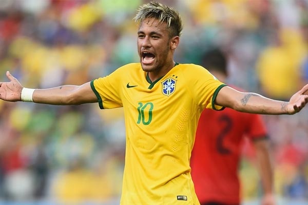 Rambut Baru Neymar Gagal Lumpuhkan Kiper Meksiko