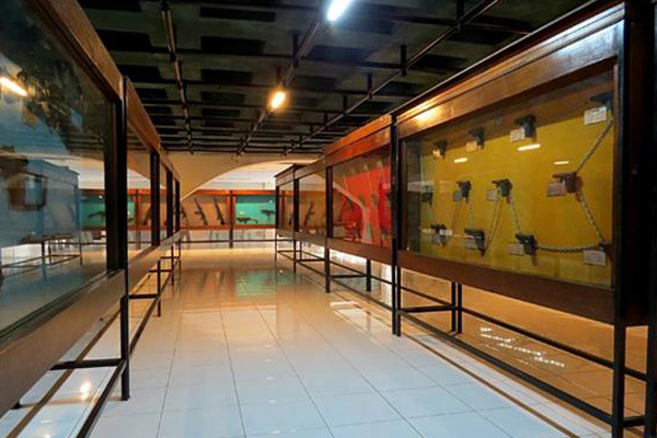 Belajar Sejarah di Museum Satria Mandala