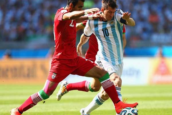 Argentina Tundukkan Iran 1-0