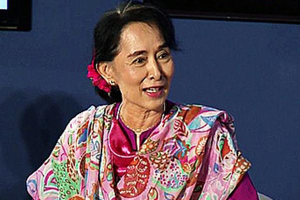 Paus Menilai Aung San Suu Kyi Cermin Perdamaian Sejati