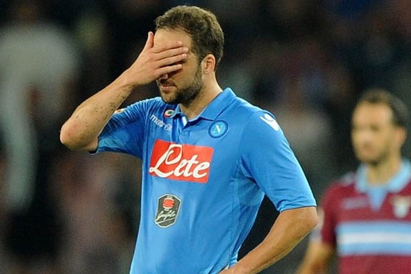 Napoli Terkapar Dipecundangi Lazio 2-4
