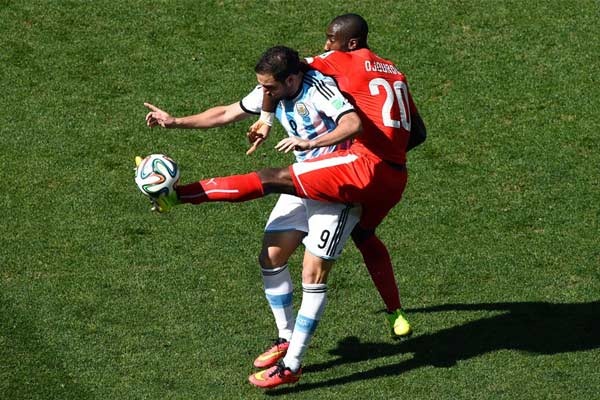 Argentina Pulangkan Swiss, Menang 1-0