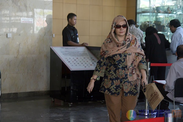 Istri Akil Mochtar Ratu Rita Dipanggil KPK