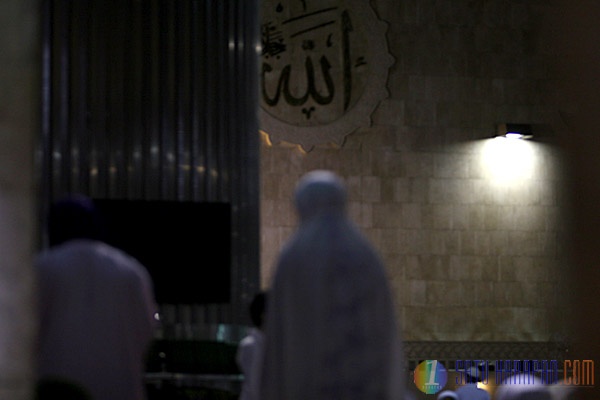 Ratusan Umat Islam Dzikir Bersama di Istiqlal