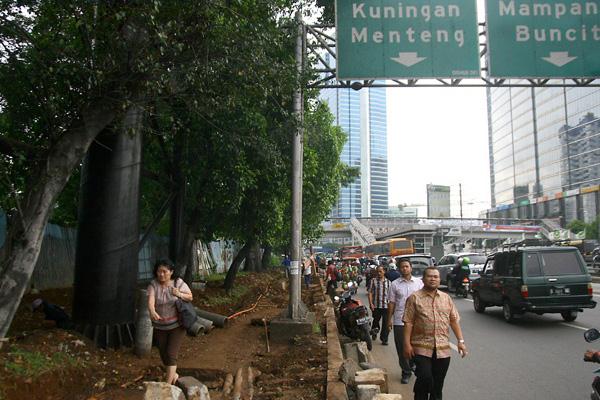 Pemprov DKI Jakarta Masih Terus Perbaiki Trotoar Jalan