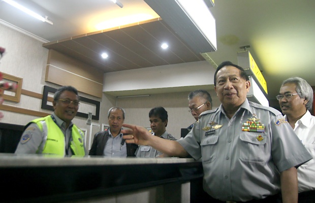 Menteri Perhubungan Tinjau Persiapan Bandar Udara Halim Perdanakusuma