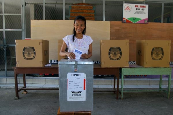 Warga Kebon Pala Jakarta Timur Lakukan Pemilu Ulang 