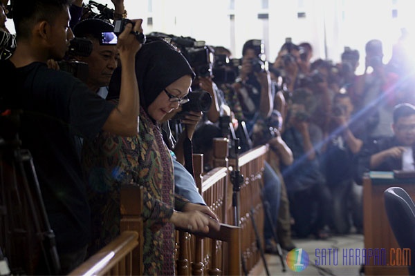 Ratu Atut Chosiyah Hari Ini Jalani Sidang Vonis