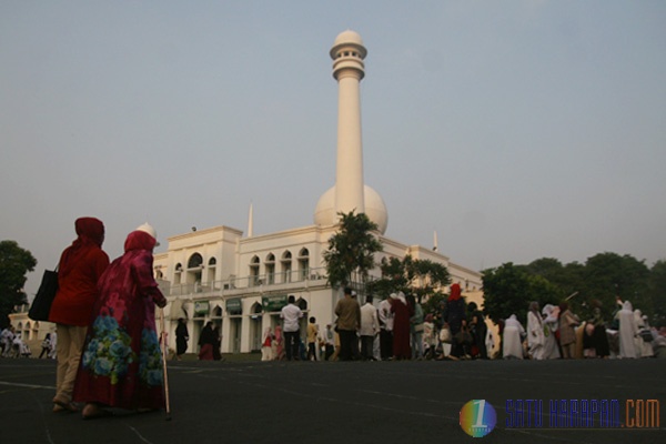 Ribuan Jemaah Muhammadiyah Sholat  Ied Hari Ini