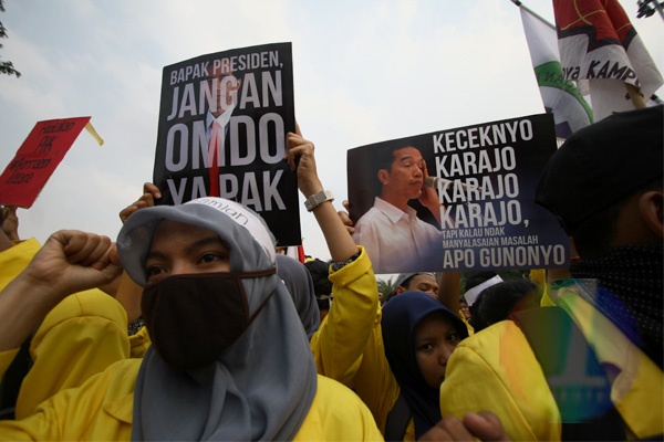 BEM Se-Jabodetabek Demo Tuntut Perbaikan Ekonomi Indonesia