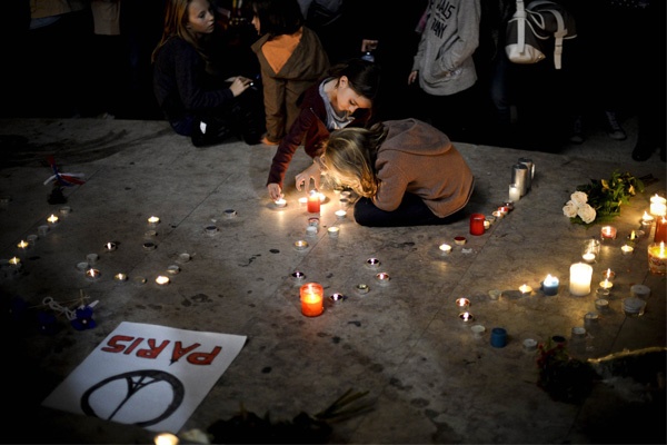 Aksi Solidaritas untuk Paris di Berbagai Dunia