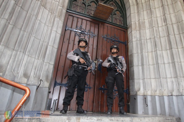 Polri Lakukan Penyisiran Sterilisasi di Gereja Katedral Jakarta