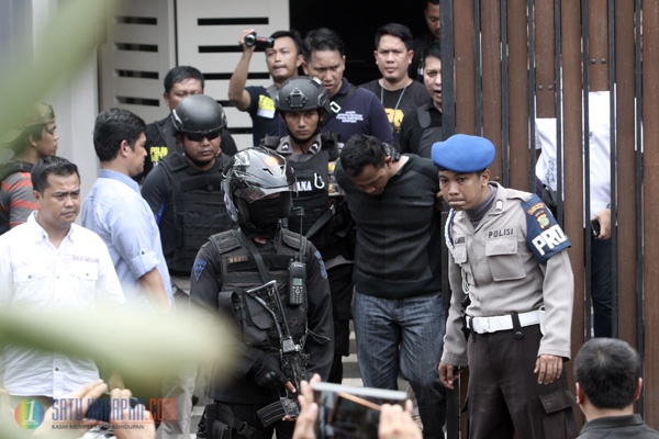 Polisi Berhasil Bekuk Dua Pelaku Perampokan di Pondok Indah 