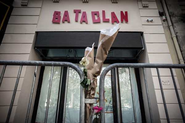 Aksi Antikekerasan di Paris Pasca Tragedi Serangan