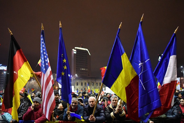 PM Rumania Cabut Dekret Dekriminalisasi Korupsi 