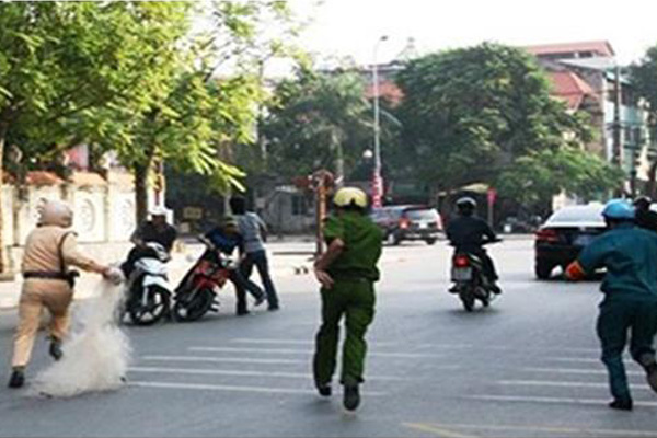 Pistol Jaring Efektif Hentikan Pembalap Liar Di Vietnam 