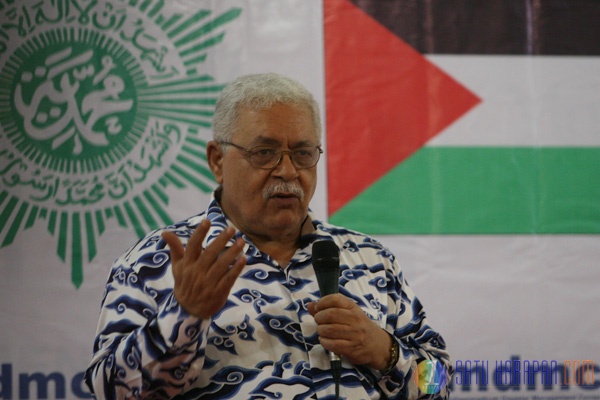 PP Muhammadiyah Serahkan Bantuan Uang untuk Palestina
