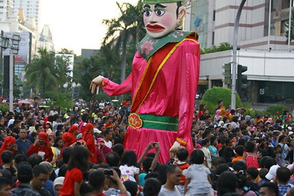 Warga Gelar Karnaval Meriahkan Ultah Ke-486 Jakarta